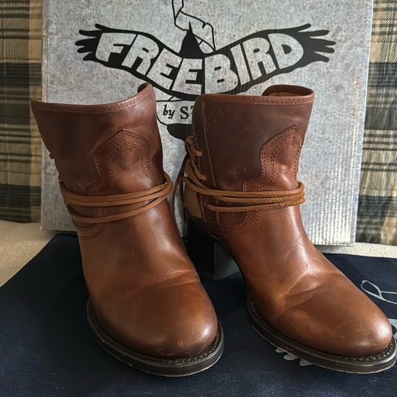 Free bird Casey ankle boots - Picture 2 of 8